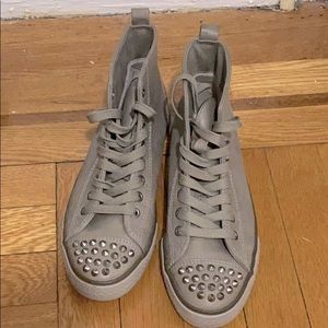 Converse style sneakers by Breckelle’s- Size:8.5